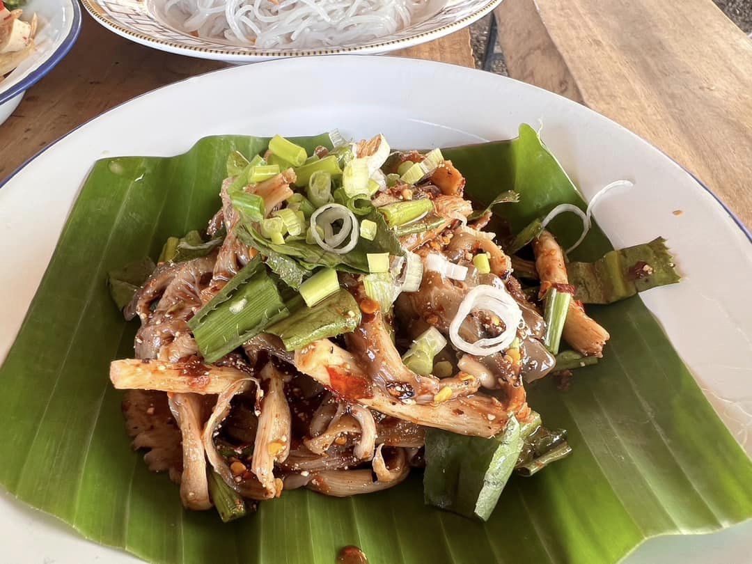 ยำเห็ดนางฟ้า